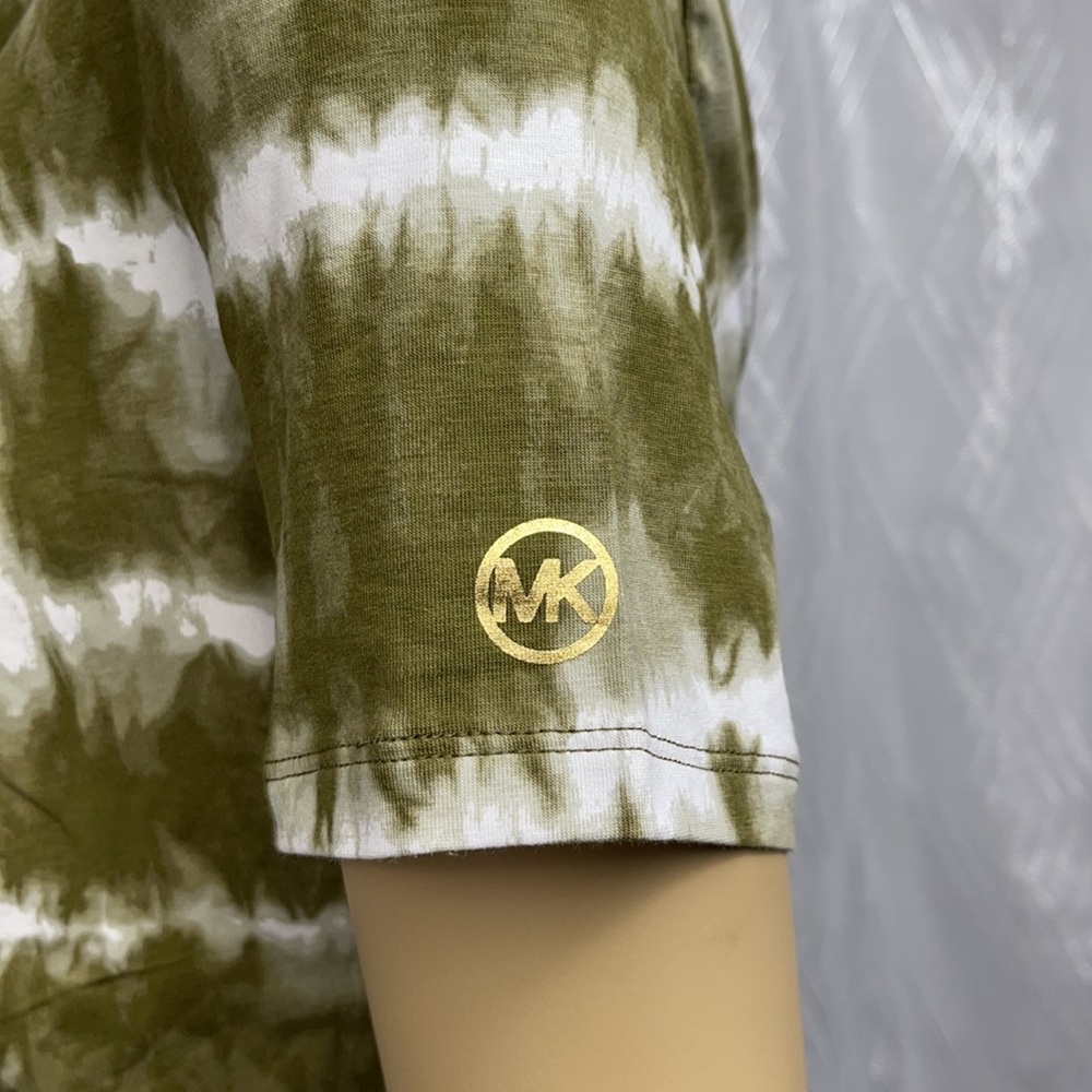 Michael Kors Tye Dye Collar Zip Tee - Picture 8 of 12